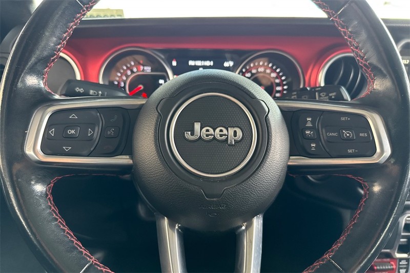 Jeep Wrangler Vehicle Full-screen Gallery Image 23