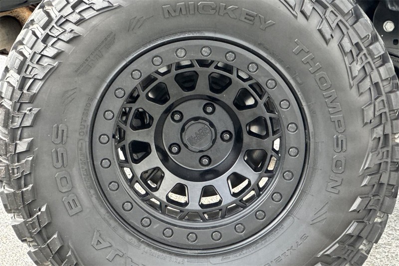 Jeep Wrangler Vehicle Full-screen Gallery Image 26