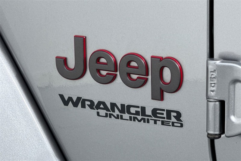 Jeep Wrangler Vehicle Full-screen Gallery Image 27