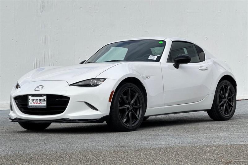 Mazda MX-5 Miata RF Vehicle Full-screen Gallery Image 08