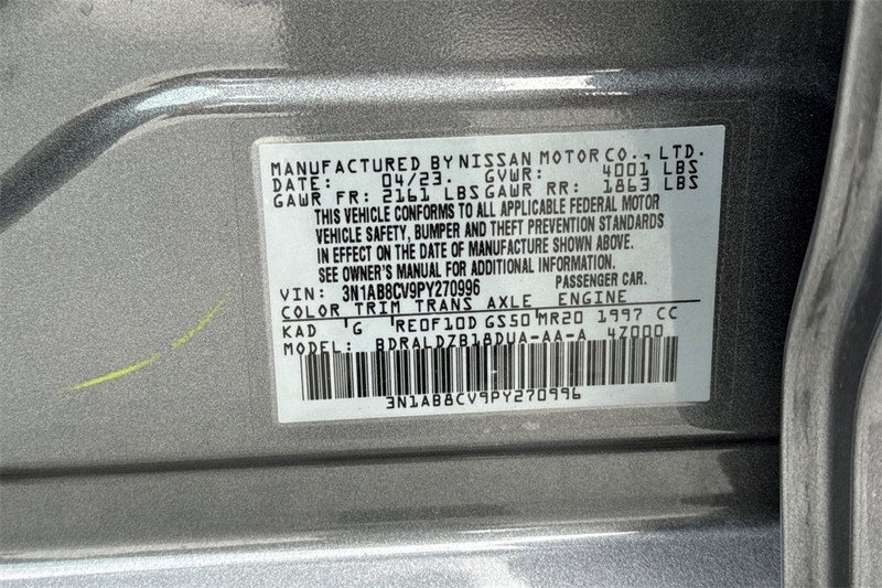 Nissan Sentra Vehicle Full-screen Gallery Image 27