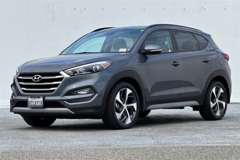 Hyundai Tucson Vehicle Full-screen Gallery Image 08