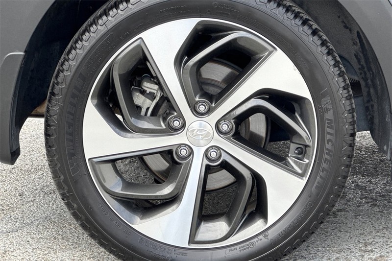 Hyundai Tucson Vehicle Full-screen Gallery Image 25