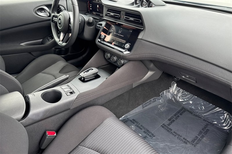 Nissan Z Vehicle Full-screen Gallery Image 13