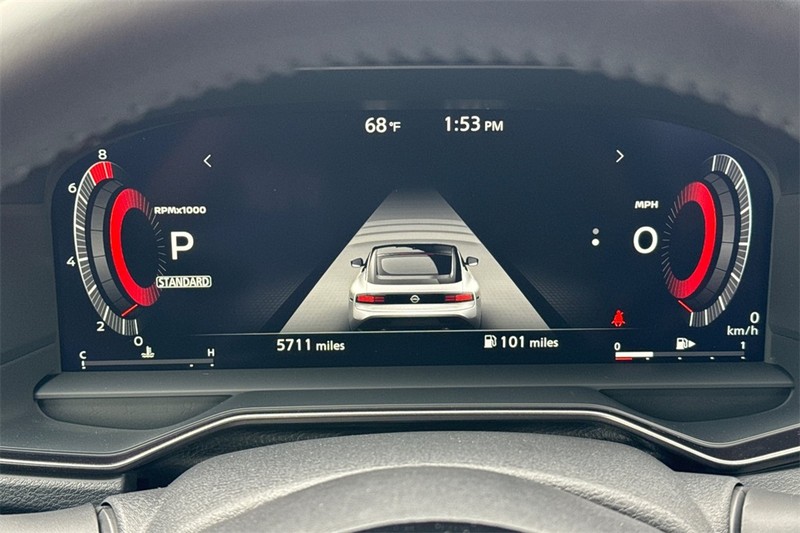 Nissan Z Vehicle Full-screen Gallery Image 21