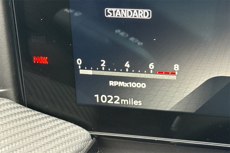 Nissan Kicks Vehicle Full-screen Gallery Image 24