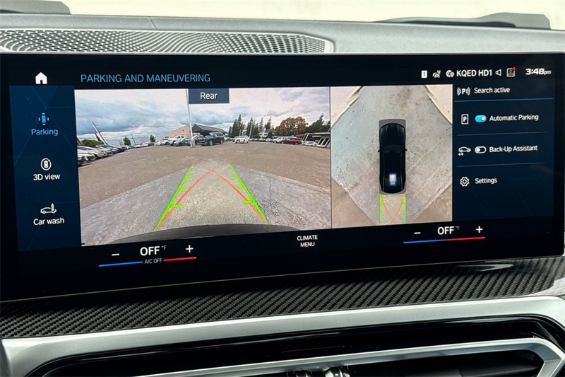 BMW M3 Vehicle Full-screen Gallery Image 19