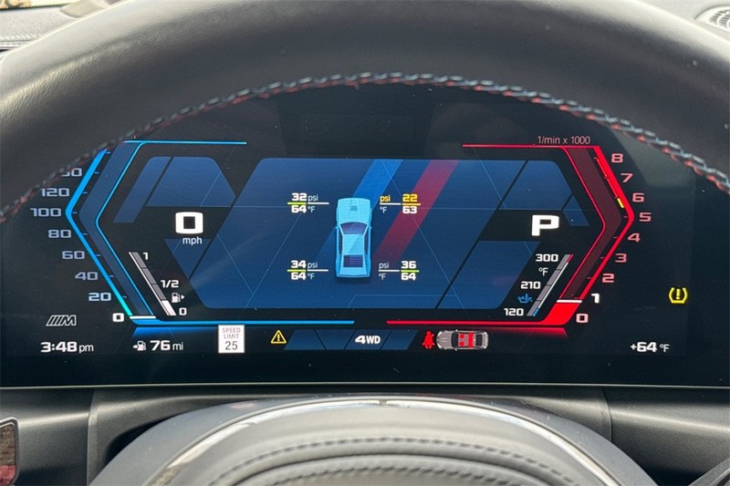 BMW M3 Vehicle Full-screen Gallery Image 24