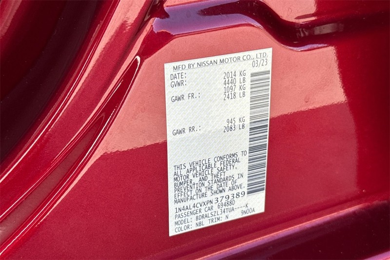 Nissan Altima Vehicle Full-screen Gallery Image 29