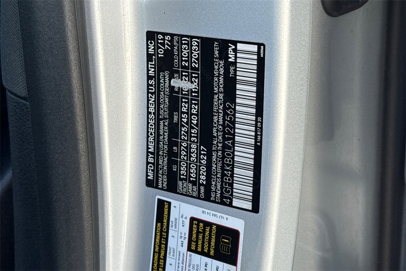 Mercedes-Benz GLE Vehicle Full-screen Gallery Image 27