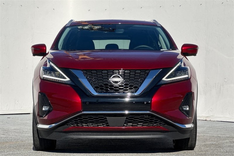 Nissan Murano Vehicle Full-screen Gallery Image 09