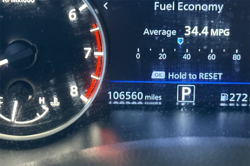 Nissan Altima Vehicle Full-screen Gallery Image 25