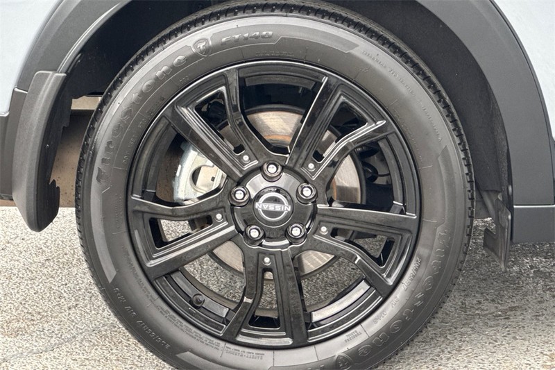 Nissan Kicks Vehicle Full-screen Gallery Image 25