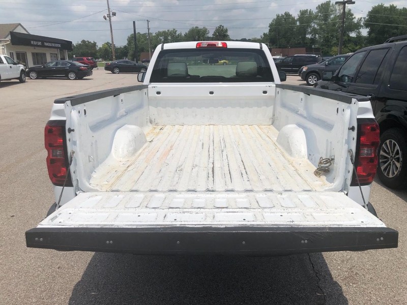 Chevrolet Silverado 1500 Vehicle Full-screen Gallery Image 3