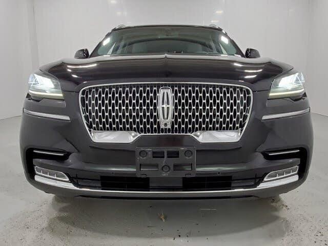 Lincoln Aviator Vehicle Full-screen Gallery Image 4