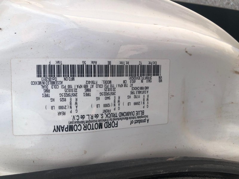 Ford Super Duty F-750 Straight Frame Vehicle Full-screen Gallery Image 15