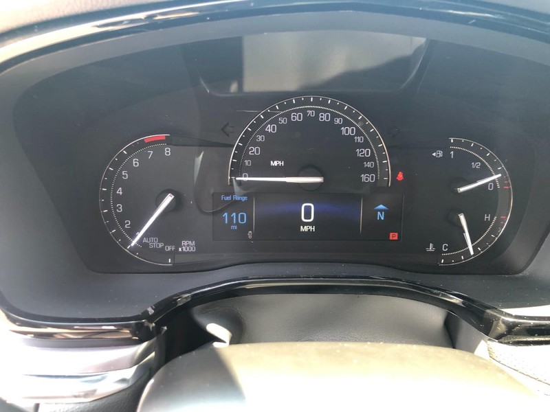 Cadillac XT5 Vehicle Full-screen Gallery Image 15