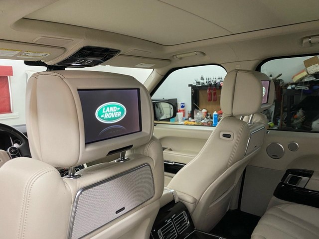 Land Rover Range Rover Vehicle Full-screen Gallery Image 10
