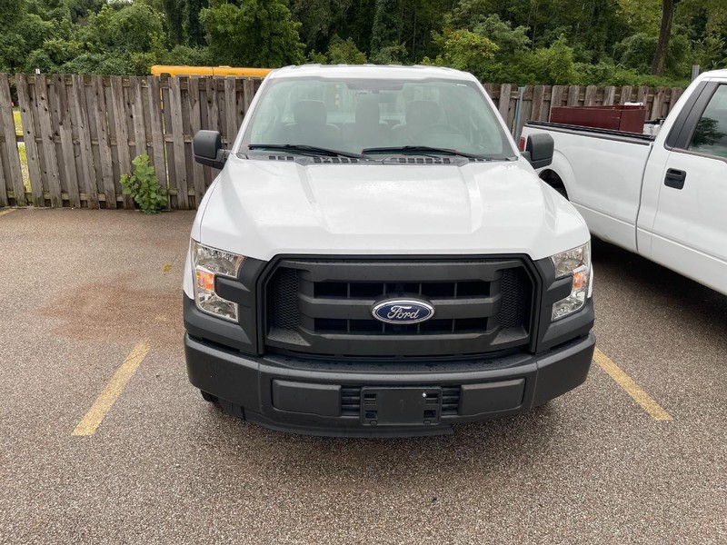 Ford F-150 Vehicle Full-screen Gallery Image 2