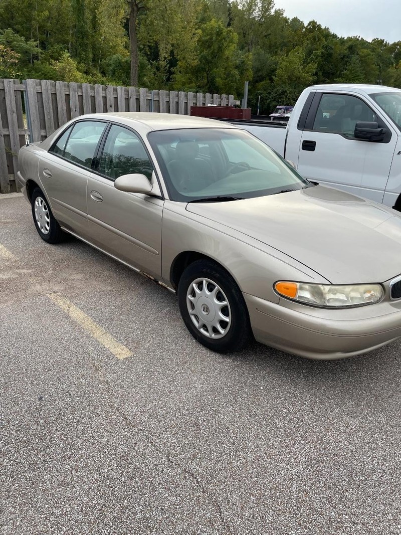Buick Century Vehicle Full-screen Gallery Image 2