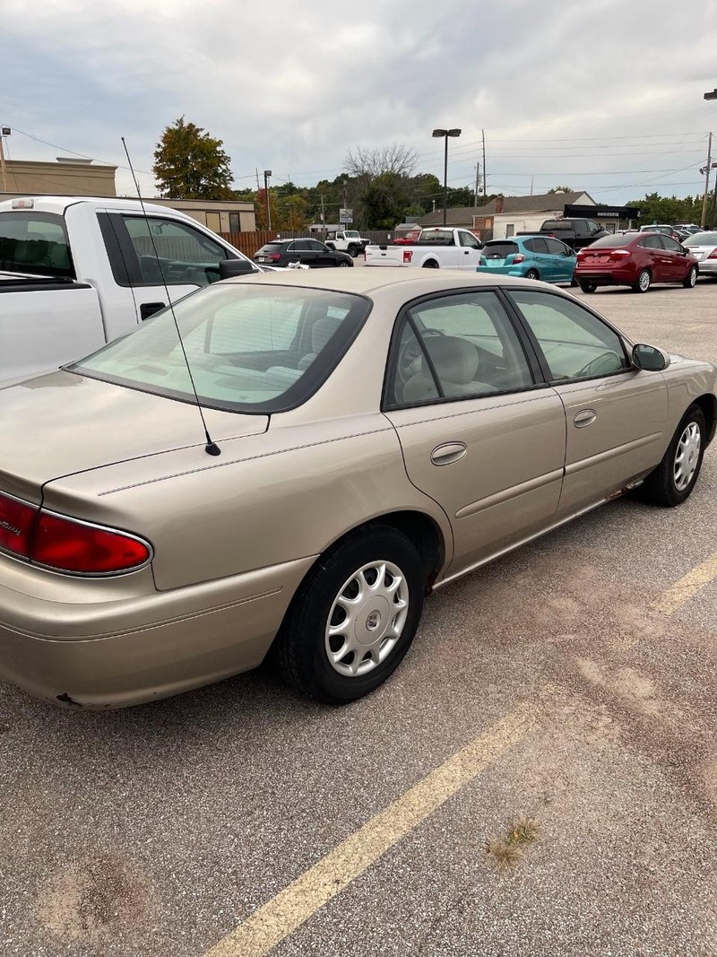 Buick Century Vehicle Full-screen Gallery Image 3