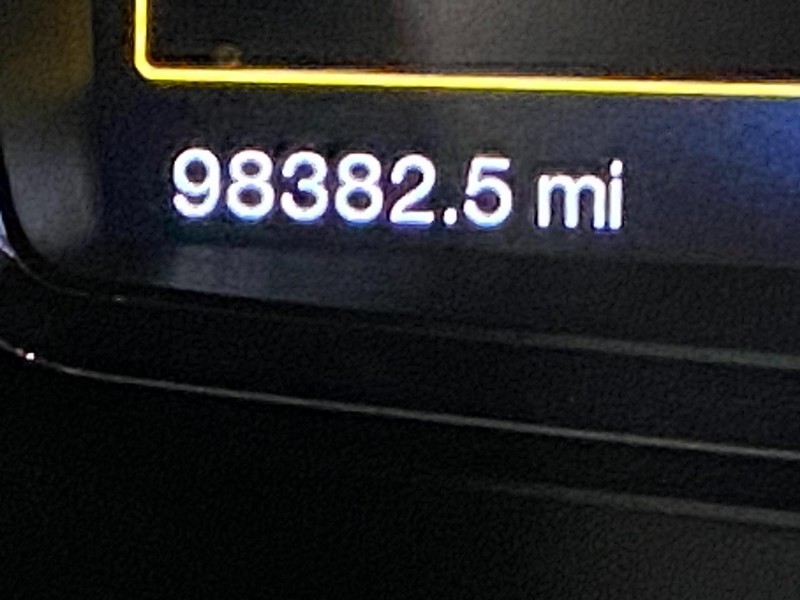 Lincoln MKX Vehicle Full-screen Gallery Image 7