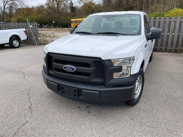 Ford F-150 Vehicle Full-screen Gallery Image 1
