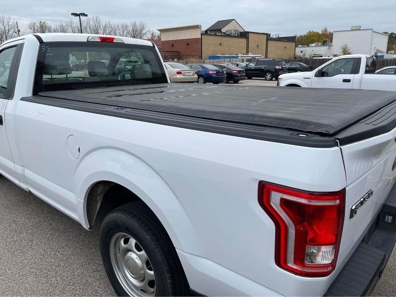 Ford F-150 Vehicle Full-screen Gallery Image 5