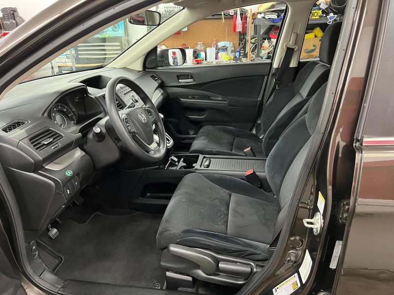 Honda CR-V Vehicle Full-screen Gallery Image 5