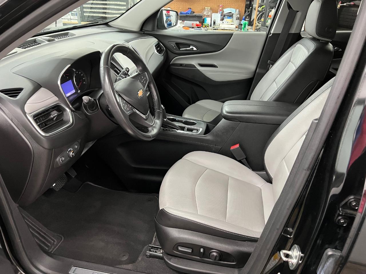 Chevrolet Equinox Vehicle Full-screen Gallery Image 5