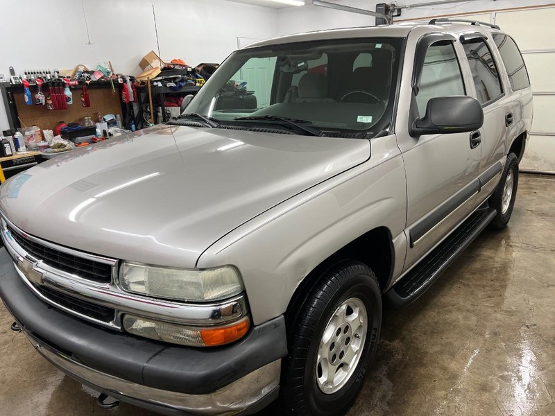 Chevrolet Tahoe Vehicle Full-screen Gallery Image 2