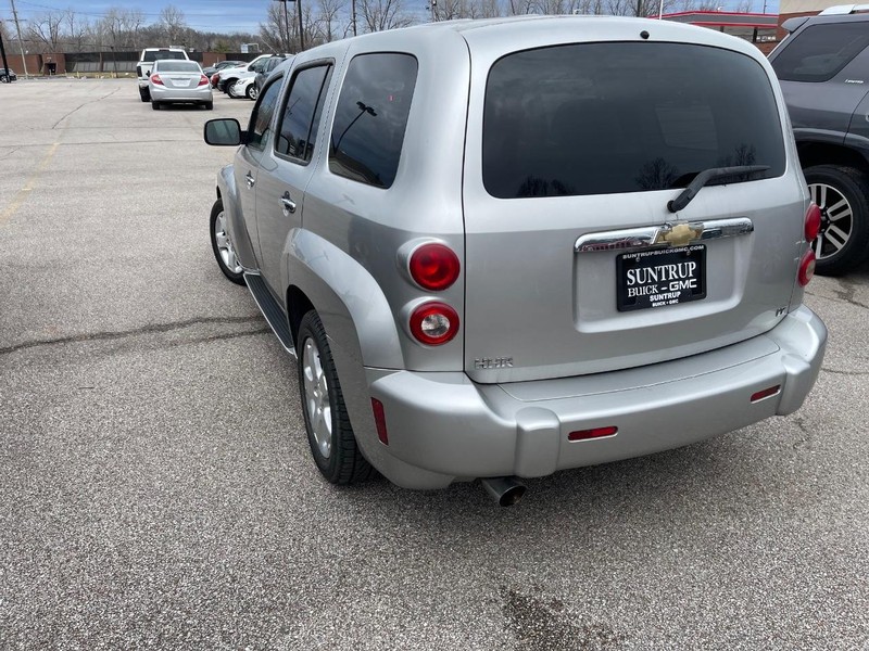 Chevrolet HHR Vehicle Full-screen Gallery Image 4