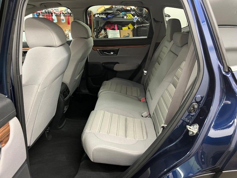 Honda CR-V Vehicle Full-screen Gallery Image 7