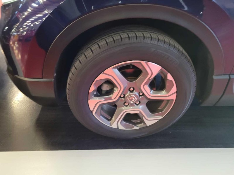 Honda CR-V Vehicle Full-screen Gallery Image 10