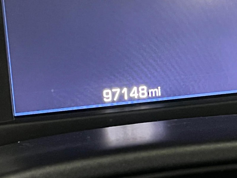 Chevrolet Silverado 1500 Vehicle Full-screen Gallery Image 6