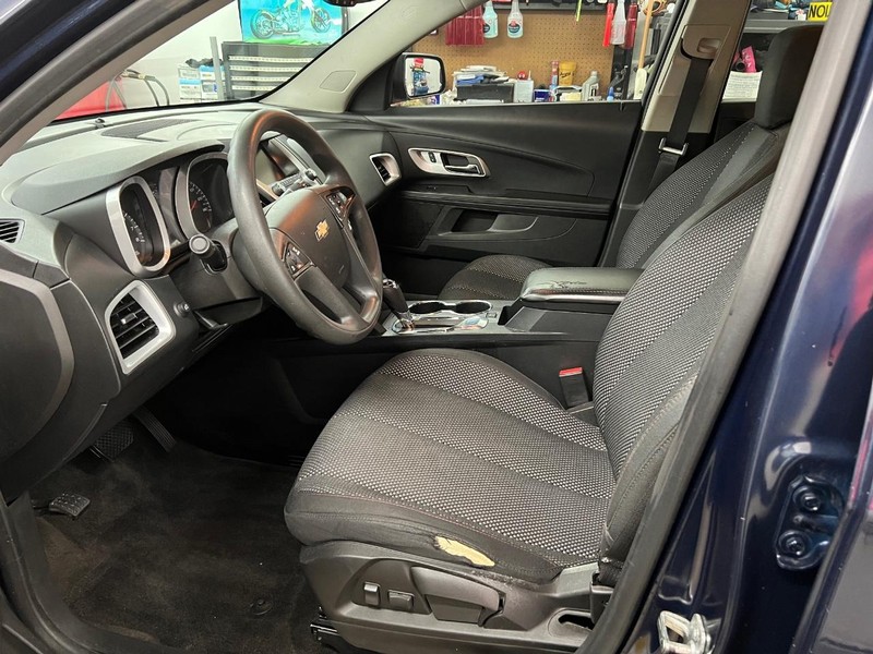 Chevrolet Equinox Vehicle Full-screen Gallery Image 5