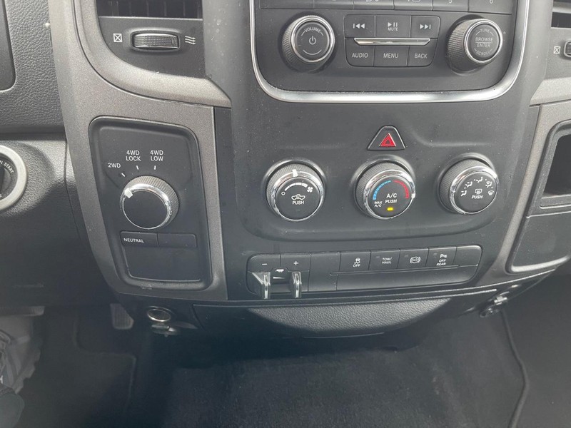 Ram 3500 Chassis Cab Vehicle Full-screen Gallery Image 10