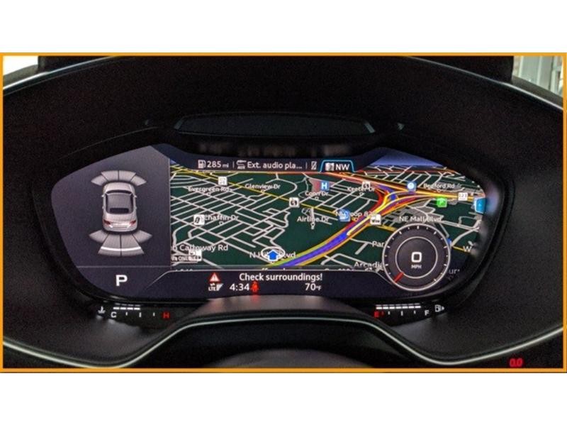 Audi TT Roadster Vehicle Full-screen Gallery Image 17