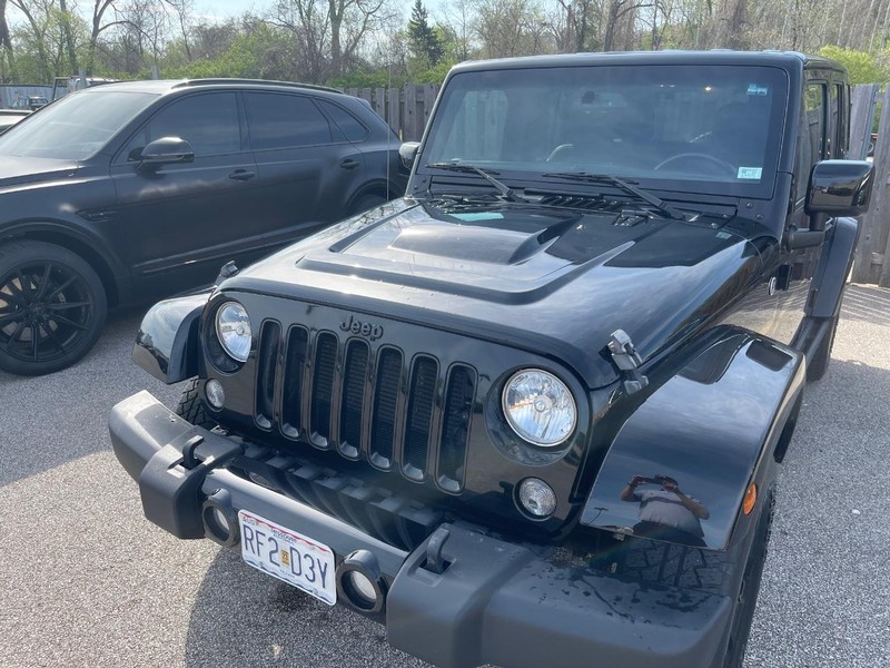 Jeep Wrangler Unlimited Vehicle Full-screen Gallery Image 4