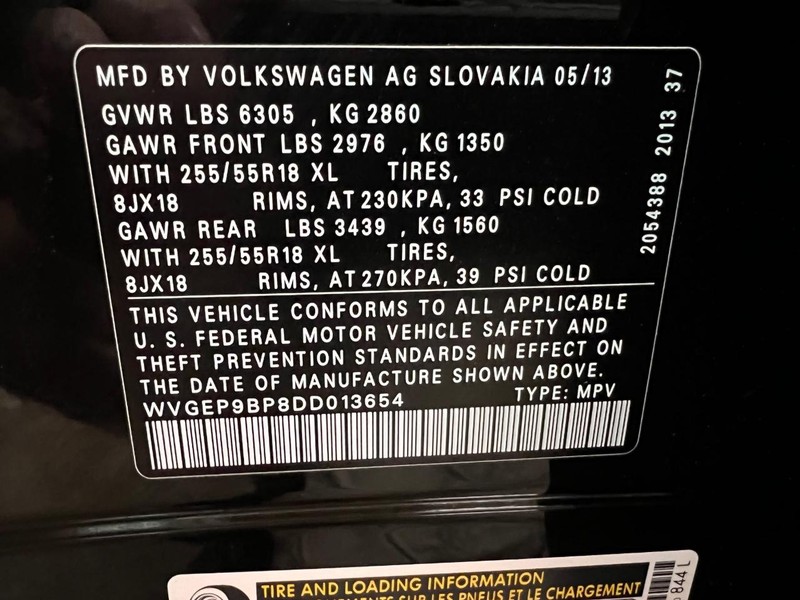 Volkswagen Touareg Vehicle Full-screen Gallery Image 9