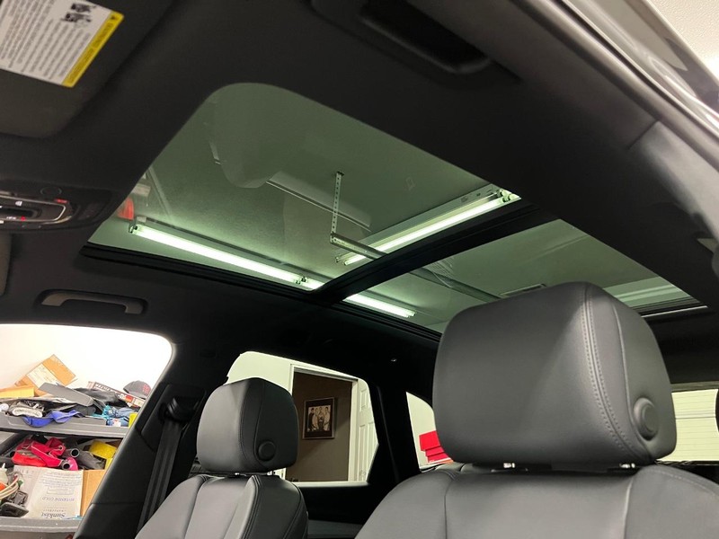 Audi Q5 Vehicle Full-screen Gallery Image 7