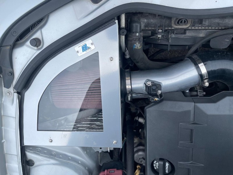 Chevrolet Camaro Vehicle Full-screen Gallery Image 16