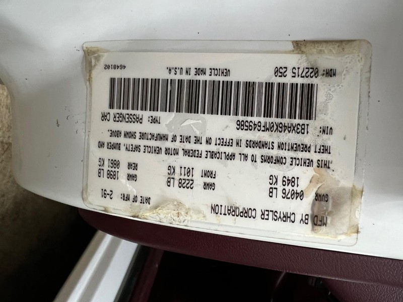 Dodge Spirit Vehicle Full-screen Gallery Image 15