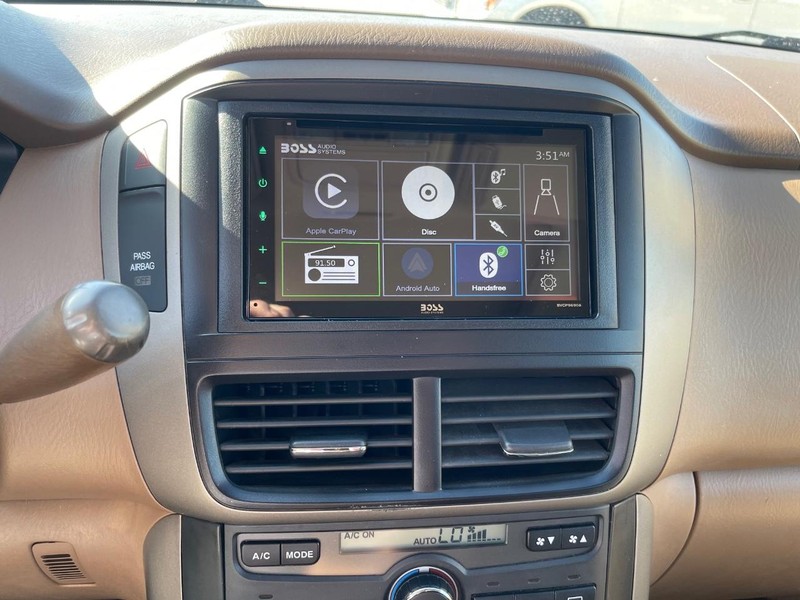 Honda Pilot Vehicle Full-screen Gallery Image 9
