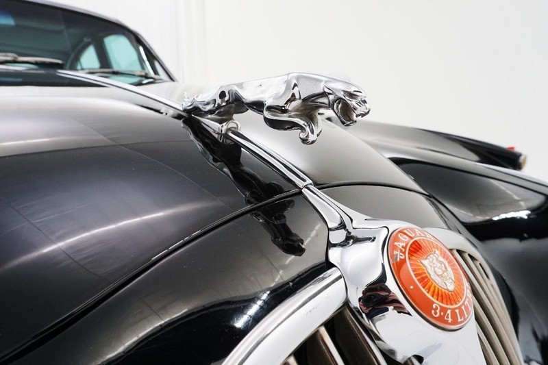 Jaguar Mark II Vehicle Full-screen Gallery Image 5