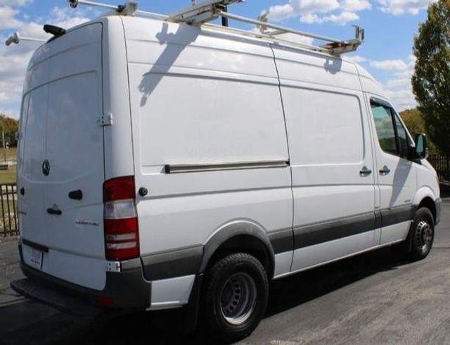 Mercedes-Benz Sprinter Cargo Vans Vehicle Full-screen Gallery Image 4