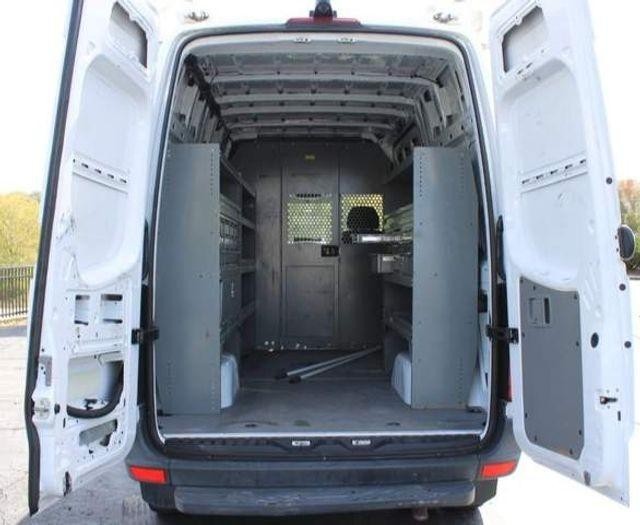 Mercedes-Benz Sprinter Cargo Vans Vehicle Full-screen Gallery Image 7