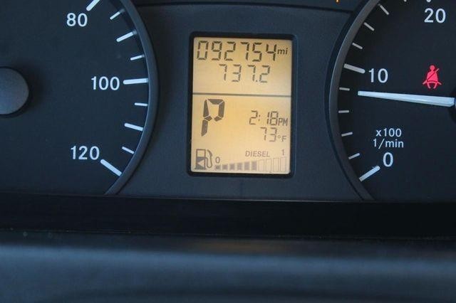 Mercedes-Benz Sprinter Cargo Vans Vehicle Full-screen Gallery Image 16