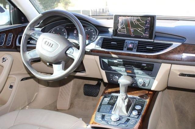 Audi A6 Vehicle Full-screen Gallery Image 5