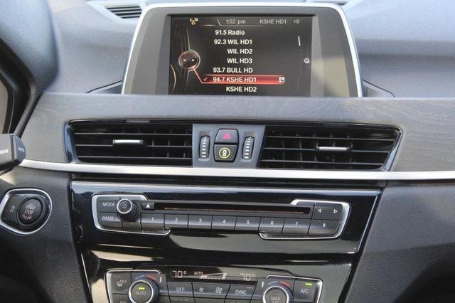 BMW X1 Vehicle Full-screen Gallery Image 13